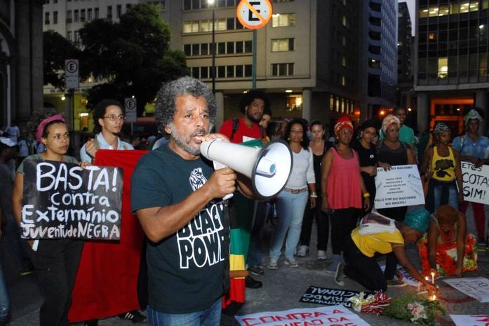 Hoje tem programação, no Solar do Jambeiro em Niterói, Rio para celebrar vida e obra de  Marcos Romão, o primeiro sociólogo preto brasileiro a entrar para o serviço público. 