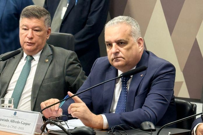 “Não estou aqui para proteger ou perseguir ninguém, mas para cumprir o rito da investigação”, afirma Alfredo Gaspar na abertura da CPMI do INSS