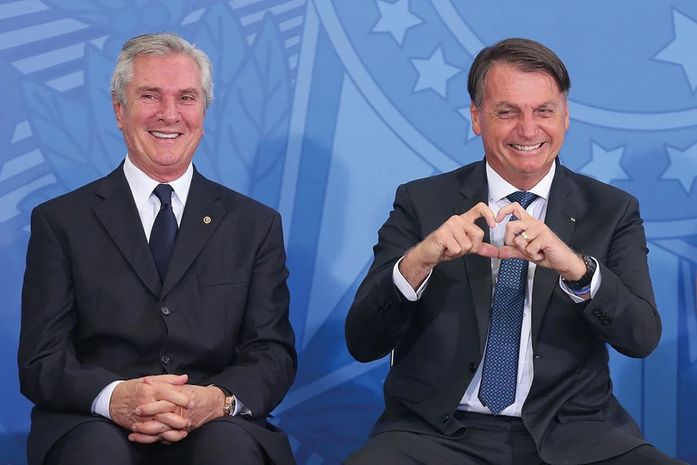 Defesa de Bolsonaro usa precedente de Collor para pedir manutenção da prisão domiciliar