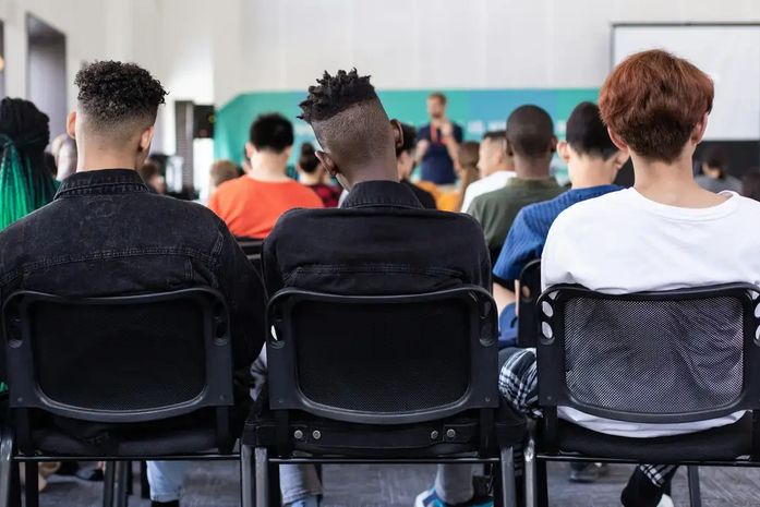 Investimento público em educação cai no Brasil entre 2015 e 2021