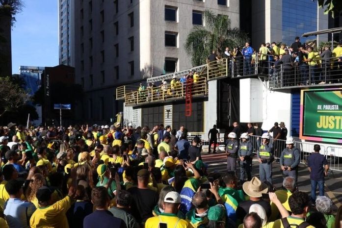 As ruas abandonam Jair Bolsonaro