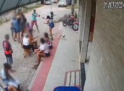 Mulher assassinada com 27 tiros pelo ex, na frente de bar, ligou para polícia minutos antes de morrer
