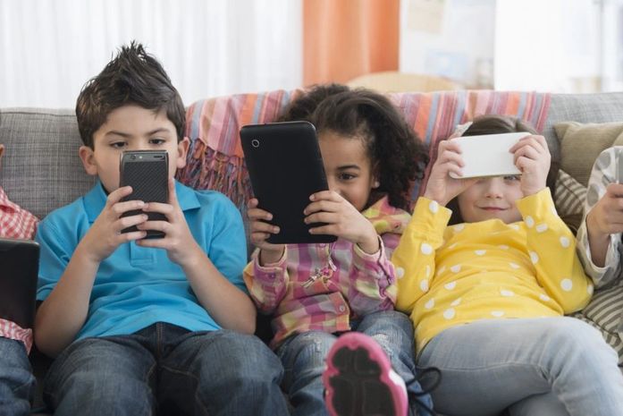 Em Virtude do Uso Abusivo de Telas, Crianças Estão Apresentando Problemas Psicológicos, Ansiedade, Depressão e Agressividade, Diz Estudo!