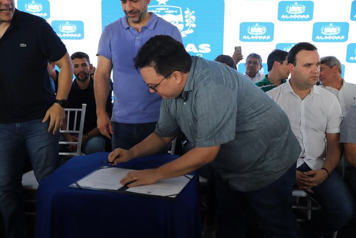 Após decreto, Paulo Dantas estabelece Programa de Desenvolvimento da Indústria Leiteira em AL