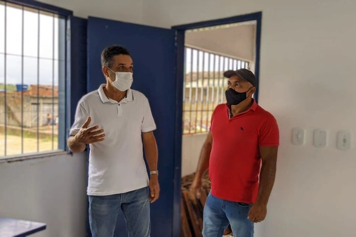 Prefeito Neno Freitas vistoria andamento das obras que funcionará anexo de PSF em Branquinha
