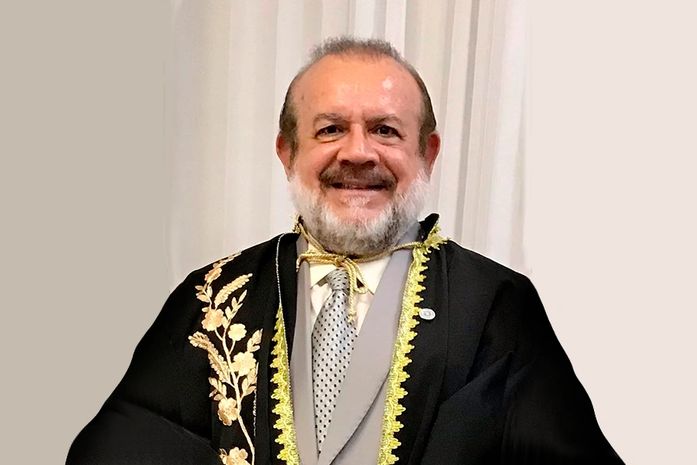 Jornalista, escritor, poeta e juiz de Direito, José Firmino de Oliveira, destaca o livro Arapiraca Centenária como fonte de informações sobre o nascimento da cidade