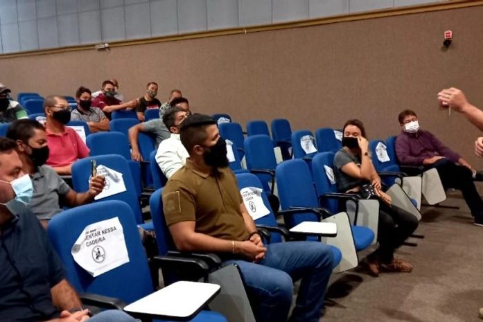 SMTT e taxistas deliberam alterações para categoria especial e regulamentação