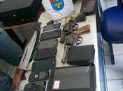 Suspeitos colidem em veículo durante fuga e são presos