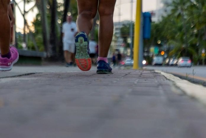 Exercícios físicos ao ar livre favorecem a disseminação da Covid-19