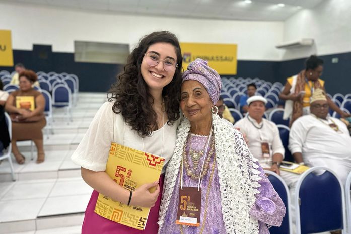 Teca Nelma se posiciona contra ameaças de morte sofridas por sacerdotisa Mãe Mirian em Alagoas