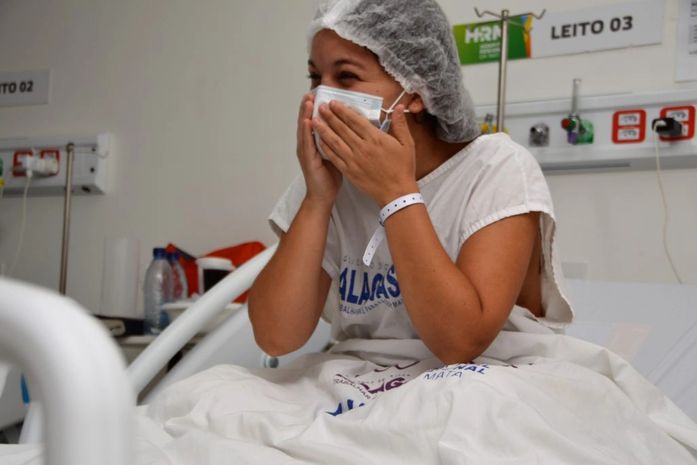 Elielma foi a primeira contemplada com a cirurgia de reconstrução mamária, desde o retorno do Ame-se