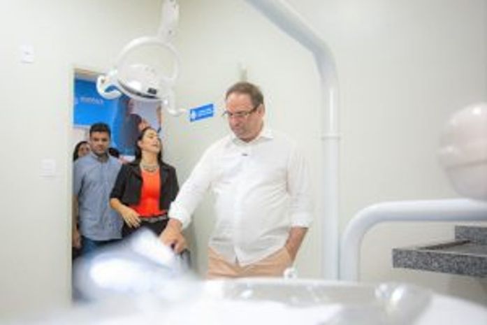 Prefeito Luciano entrega novo prédio do Centro de Testagem de Arapiraca