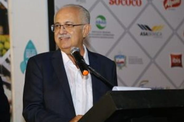 Teófilo anuncia medidas emergenciais para reduzir efeitos da pandemia na economia