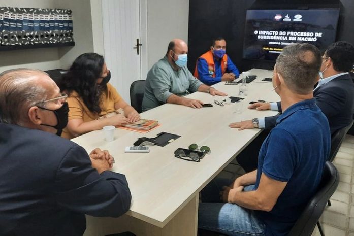 Defesa Civil e GGI dos Bairros esclarecem sobre afundamento de solo provocado pela atividade de mineração