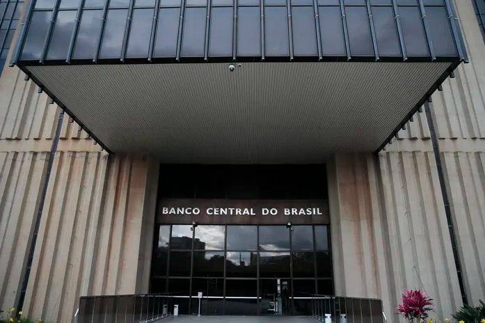 Copom decide Selic em meio a guerra e inflação acelerando