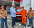 Paulão entrega viatura e botes salva-vidas ao Corpo de Bombeiros