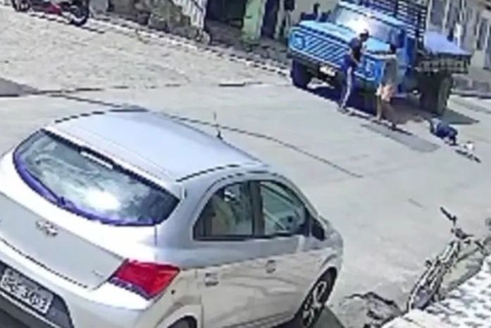 Pneu estourou e atingiu borracheiro, que faleceu.