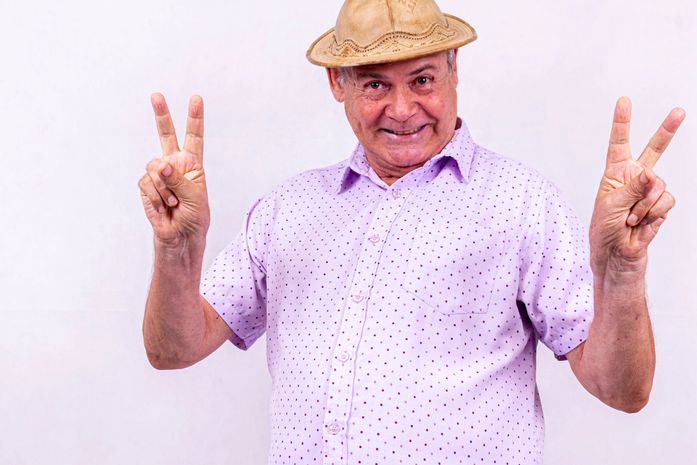 40 anos de humor, Zé Lezin volta a Maceió com show comemorativo