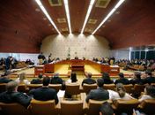 Julgamento foi suspenso e será retomado dia 05 de junho.