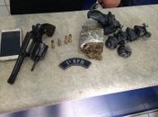 Revólver calibre 38 e 410 gramas de maconha apreendidas