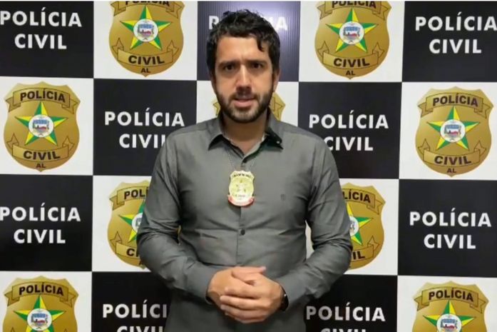 Quem é o delegado preso por atrapalhar investigação da morte de ativista político