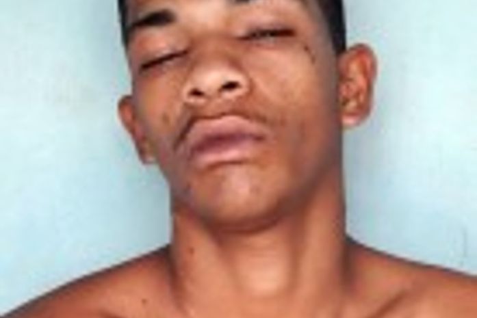 Homem é preso com maconha e moto roubada em Atalaia