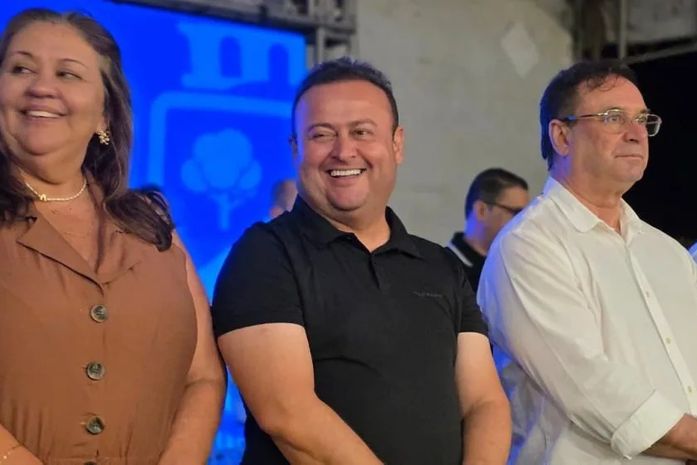 Prefeito Luciano Barbosa e presidente da Câmara Leo Saturnino entregam três obras estruturantes na Vila Bananeiras