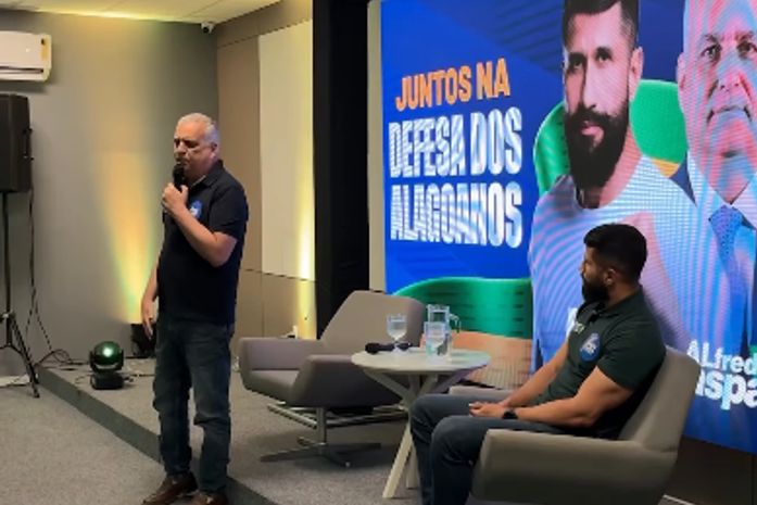 Alfredo Gaspar sela aliança com Fabio Costa em encontro com lideranças