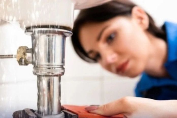 Arapiraca oferta curso de encanador para mulheres