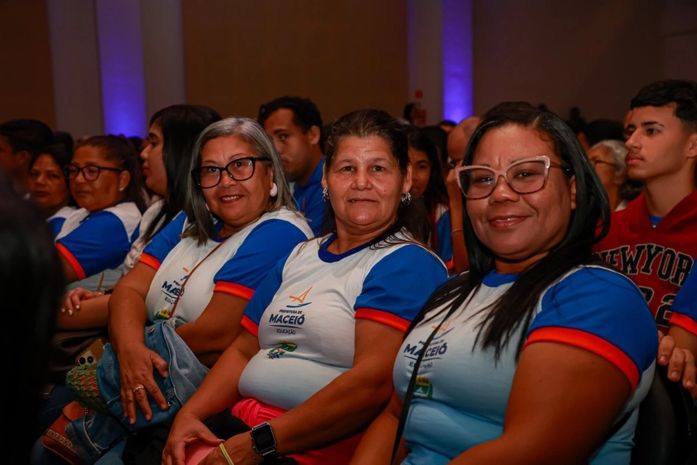 Prefeitura de Maceió abre sete mil vagas para Educação de Jovens, Adultos e Idosos em 2026