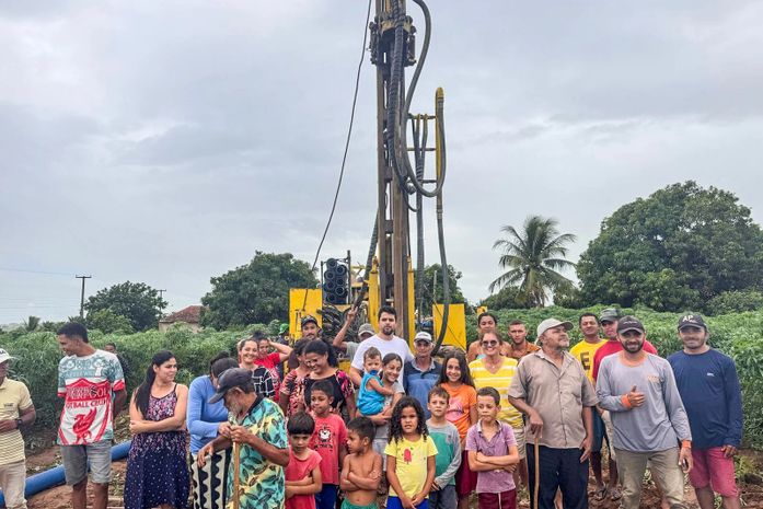 Com recursos de Rodrigo Cunha, Vereador Valsandy Veras entrega poços artesianos em Arapiraca e celebra Dia Mundial da Água