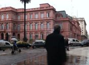 Coronavírus leva Argentina a proibir demissões por 60 dias