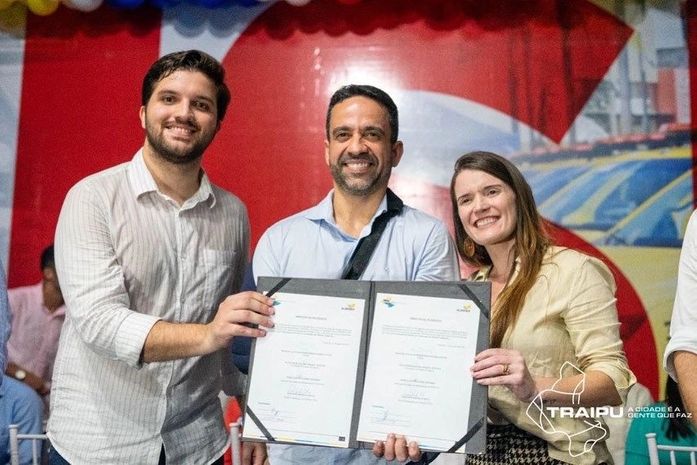 Governo Presente: Traipu inaugura obras e assina ordens de serviços para revitalização da Orla e pavimentação asfáltica de mais de 25km de estrada
