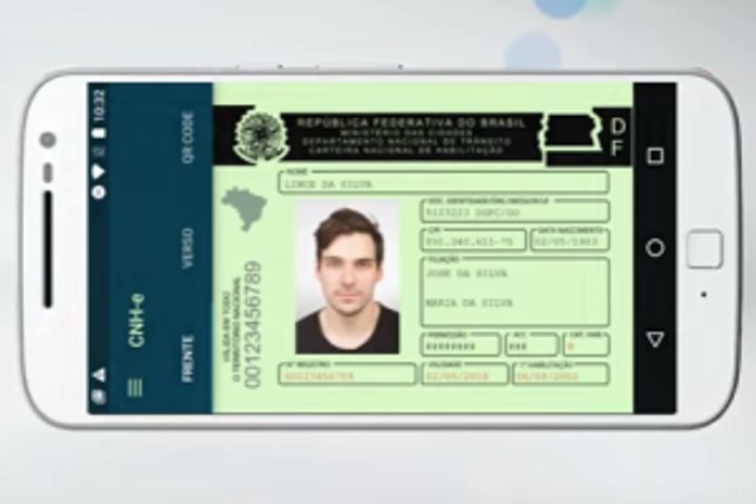 Governo prorroga prazo para implantar CNH eletrônica no país