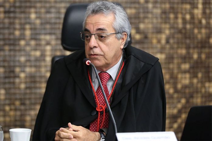 Desembargador Alcides Gusmão da Silva