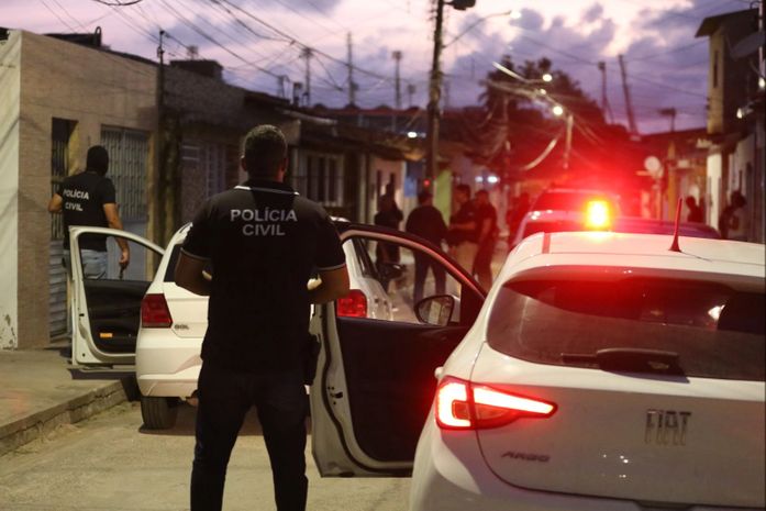 Agentes da Polícia Civil