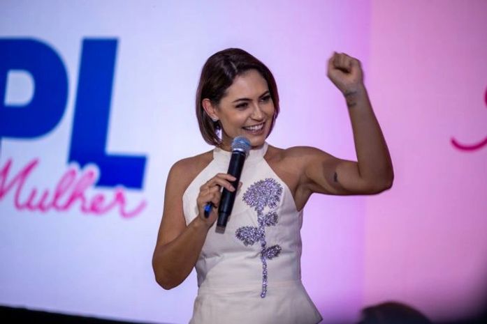 Michelle Bolsonaro sacode a ultradireita