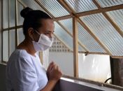Infectologista orienta que cuidados devem ser redobrados para pacientes tratados em casa