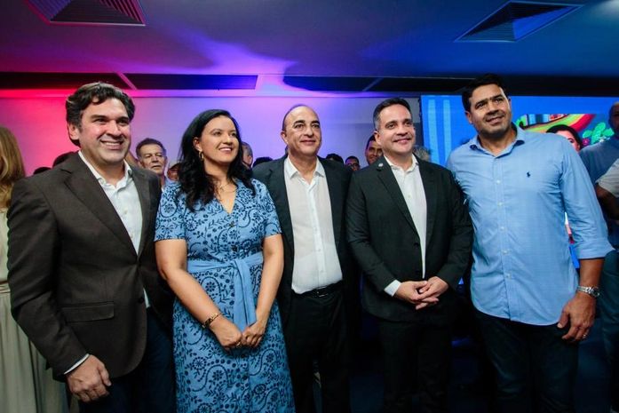 Presença maciça de prefeitos dá tom político à posse de Marcelo Melo e projeta liderança de Isnaldo no estado