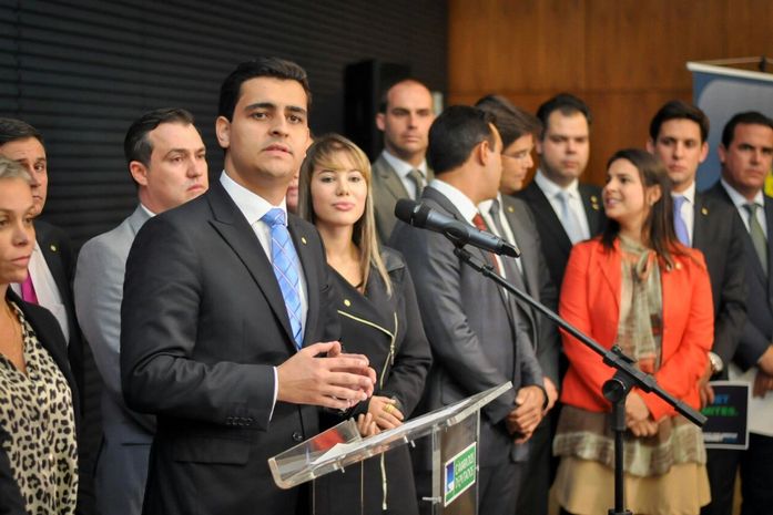 Frente Parlamentar pela Internet Livre e Sem Limites é lançada por JHC