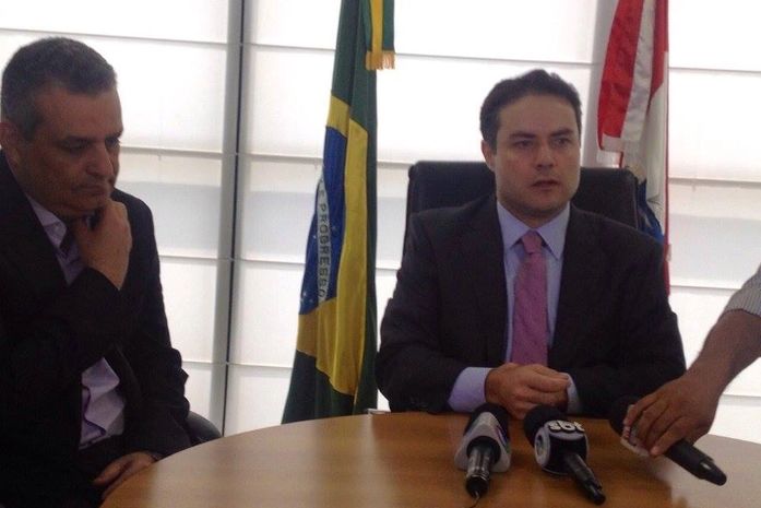 Alfredo Gaspar e Renan Calheiros durante coletiva