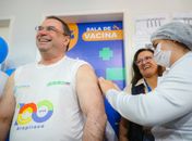 Prefeito Luciano acompanha início da campanha de vacinação contra a Gripe Influenza em Arapiraca