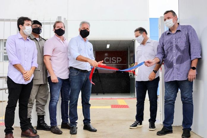 Marx Beltrão participa da entrega do CISP e do Pró-Estrada em Coruripe