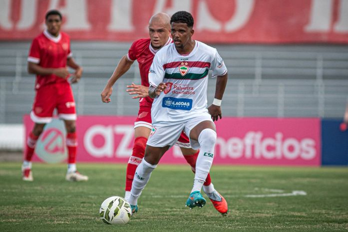 Atual campeão, CRB vence o CSE na abertura do Campeonato Alagoano