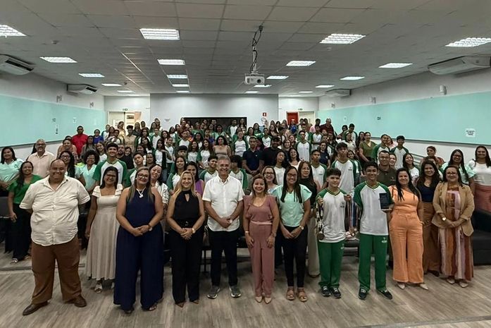 Recorde na Educação de São Miguel dos Campos: Mais de 90 estudantes são premiados em Olímpiadas externas