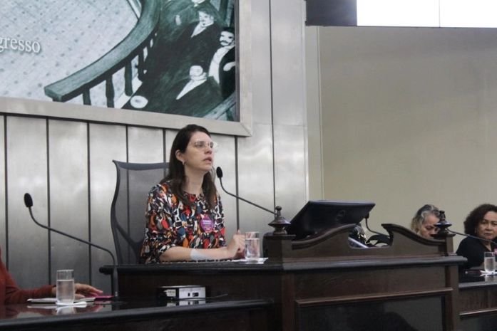 Instituto Raízes de Áfricas propôs ao vereador Brivaldo Marques, o Título de Cidadã Honorária, à Jó Pereira, pela sua recente e assertiva atuação parlamentar, na Casa Tavares Bastos