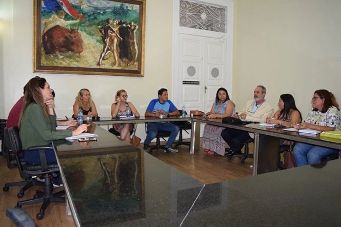 Avaliação e monitoramento do Plano Estadual de Educação são debatidos em reunião