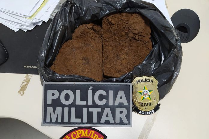 Com o suspeito, foram apreendidos 600g de maconha.