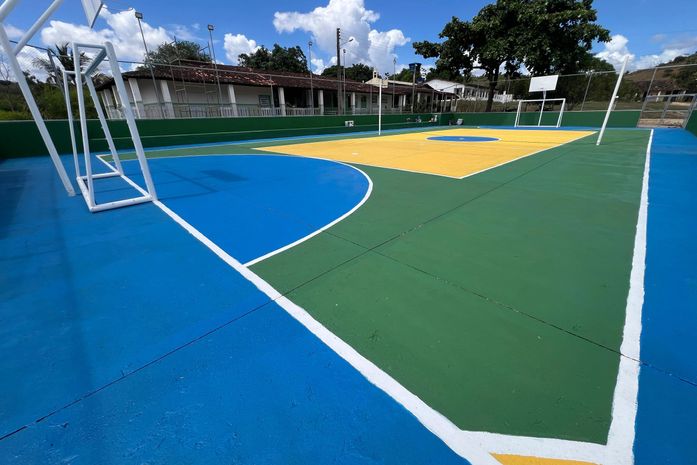 Prefeitura de Branquinha conclui reforma de quadra e acelera reestruturação de dois outros espaços na zona rural