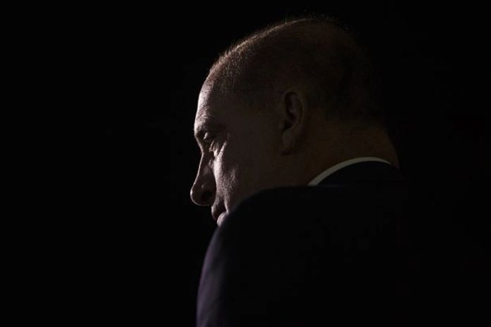 Onyx antecipa fim das férias nos EUA por causa da crise na Casa Civil